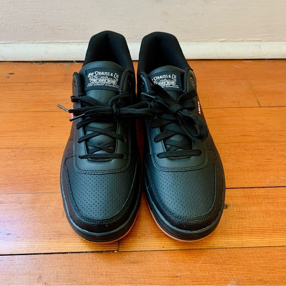 Levis Shoes - Picture 8 of 9